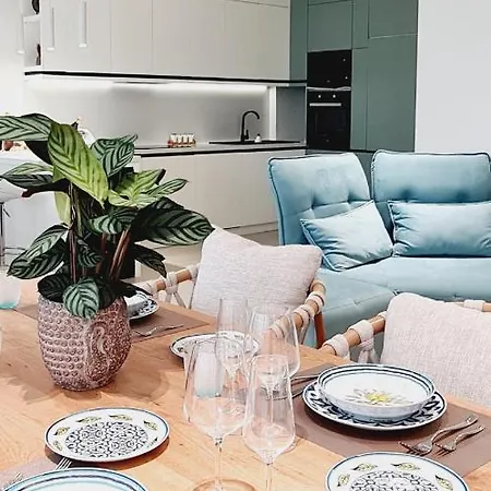 Salt N Blue פאלאסה