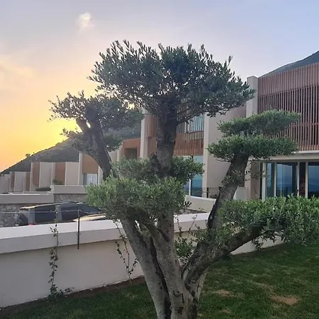 Salt N Blue Holiday home *